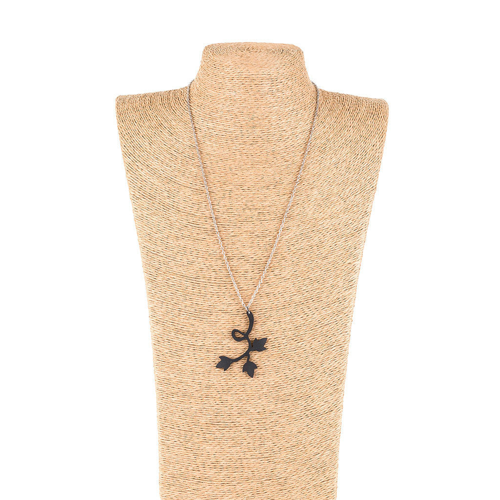 Evelyn Floral Pendant Necklace-2