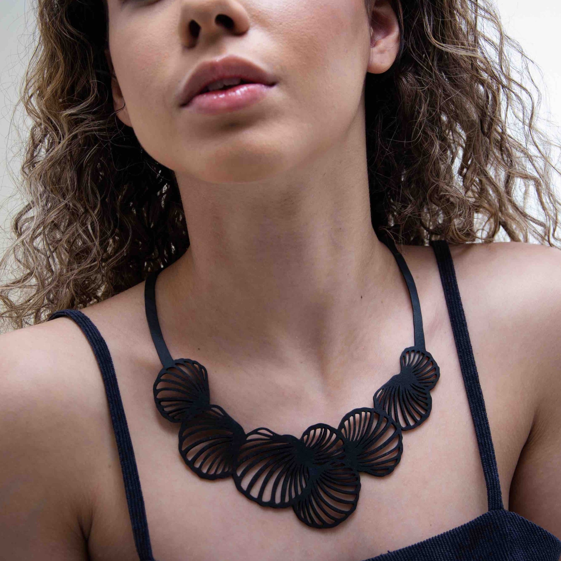 Shell Inner Tube Necklace-2
